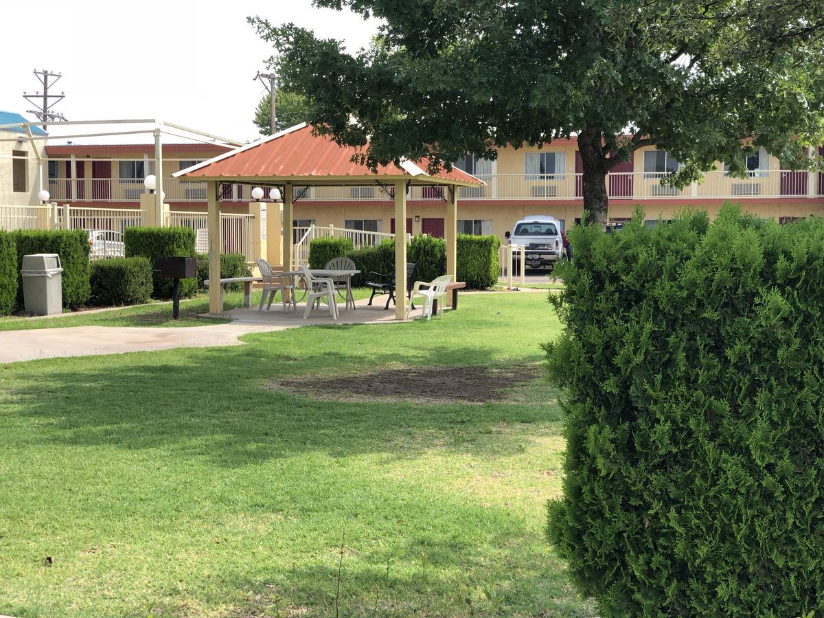 Lone Star Inn ลับบ็อก ภายนอก รูปภาพ